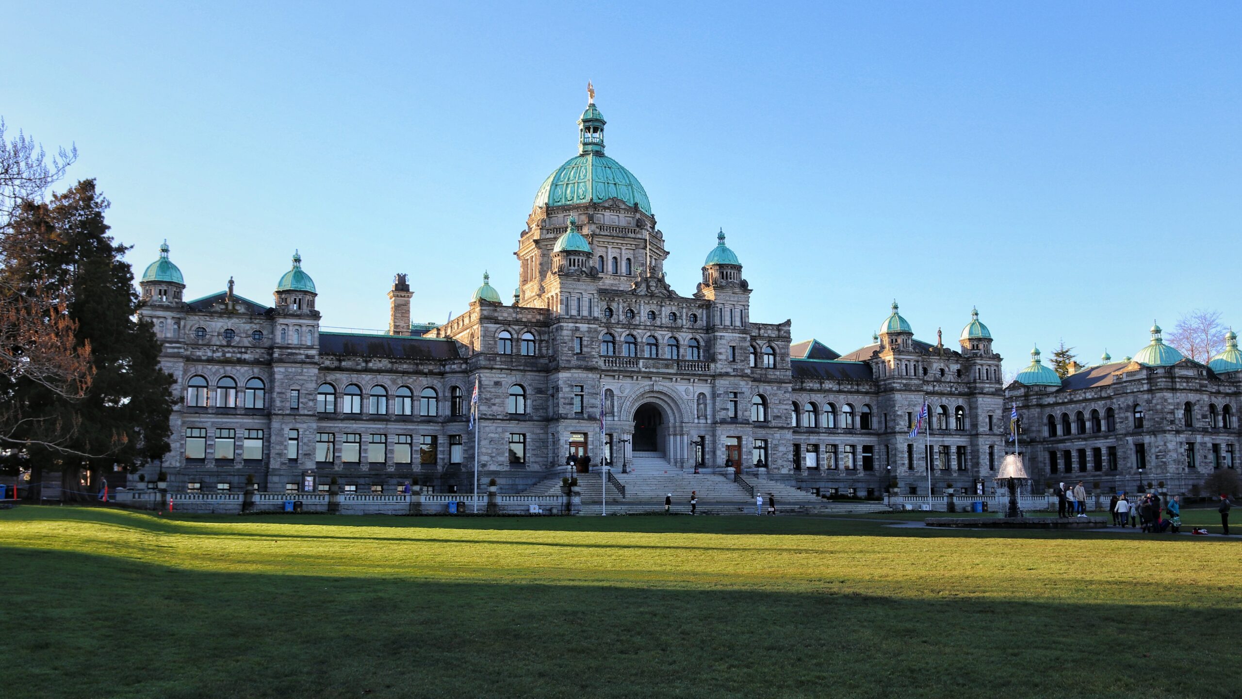 Smythe-location-victoria-parliment-building