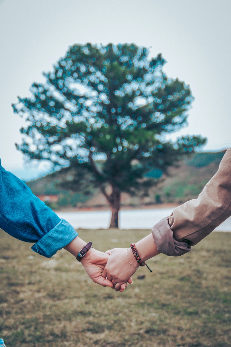 a stress-free couple after filing a consumer proposal